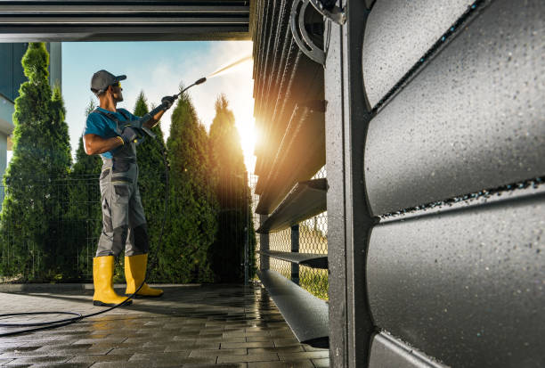Best Pool Deck Cleaning in Monona, WI